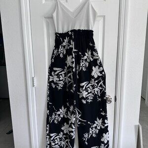 Black and white set with floral print